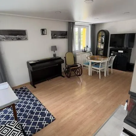 On Marchowo With Terrace * Koleczkowo